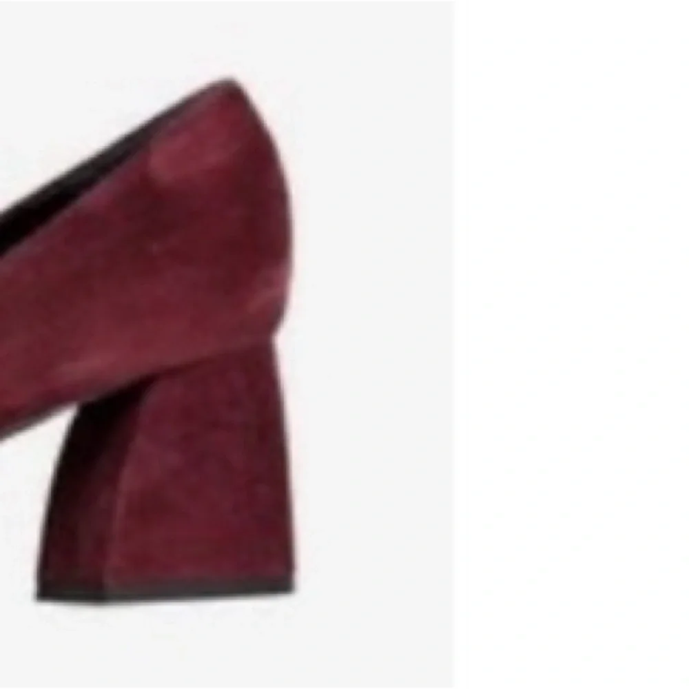 Elegant Burgundy suede Women's Pumps Size:7